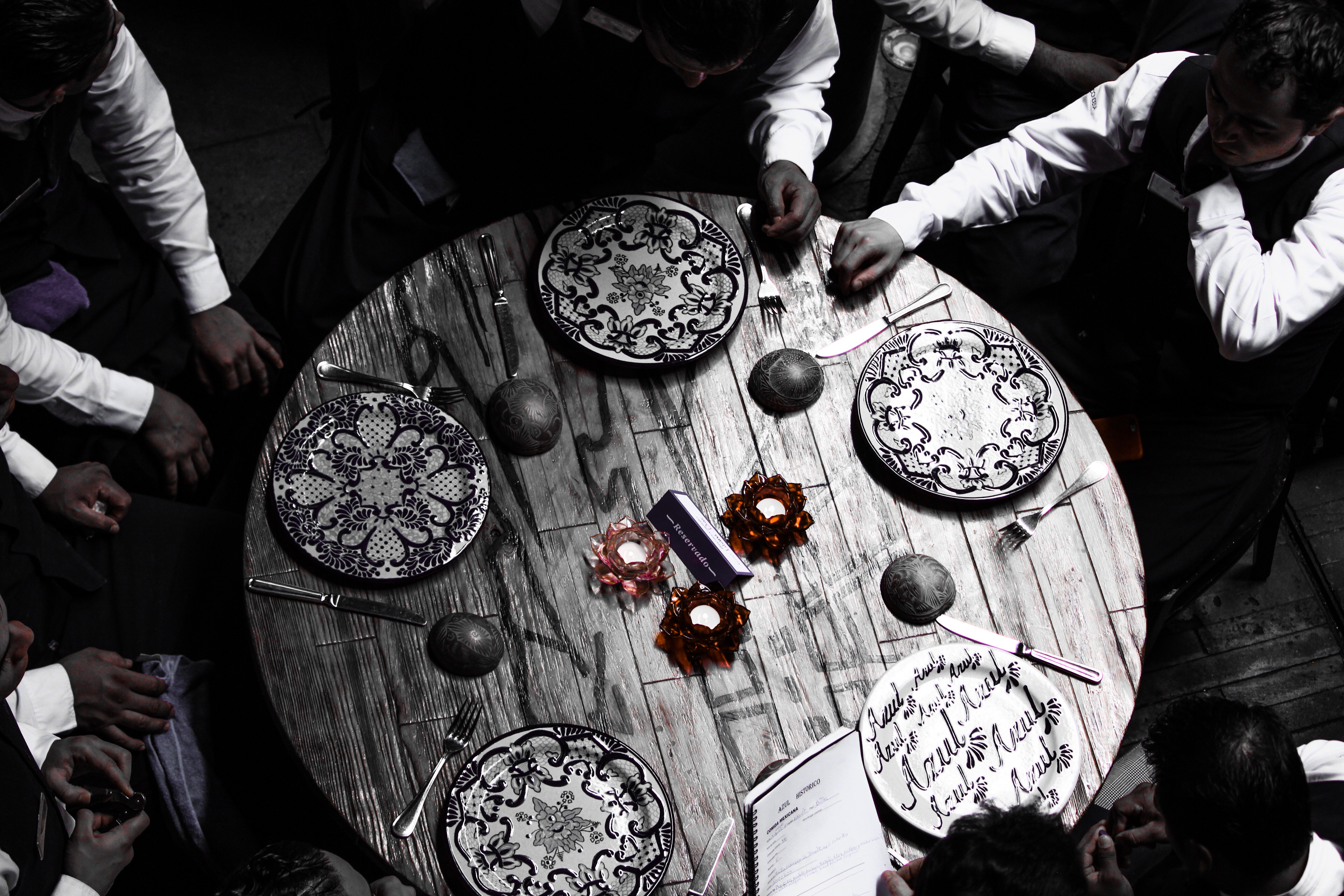 'Waiting the Circle' Justin de la Garza